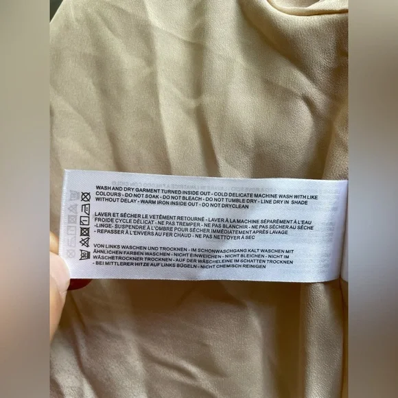 The Fifth Label Women Beige Puffer Jacket Size Medium - Picture 11 of 12